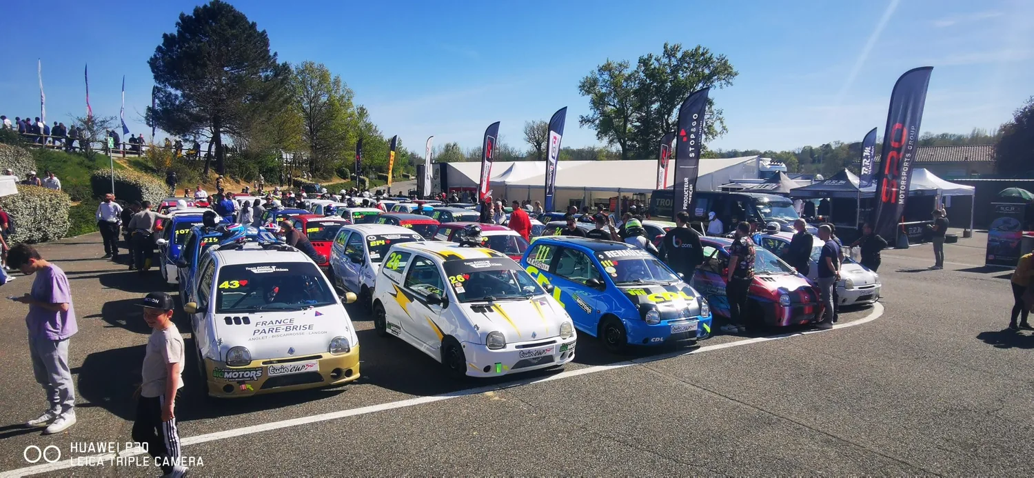 Twin'Cup dans le paddock